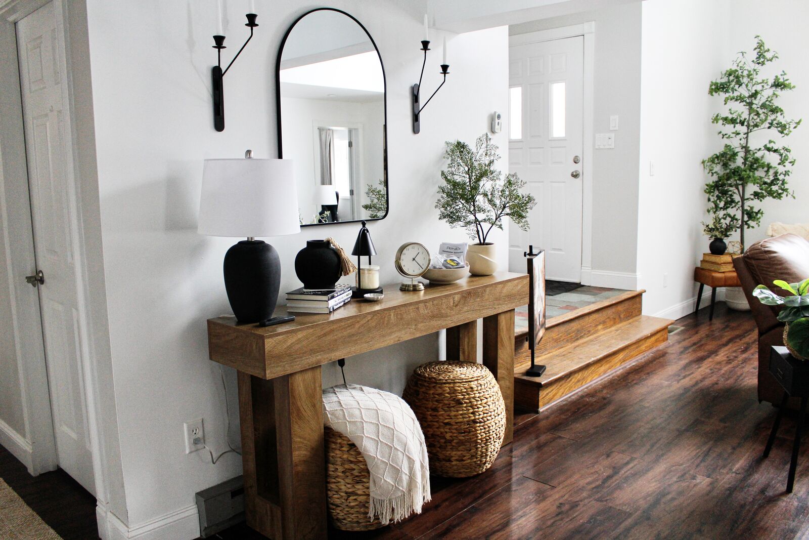 Foyer two-story view