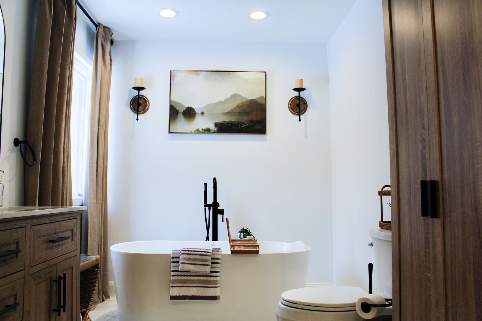 Primary bath with freestanding soaking tub