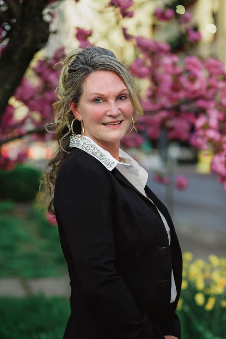 Lynn Young, Real Estate Agent at Button Real Estate